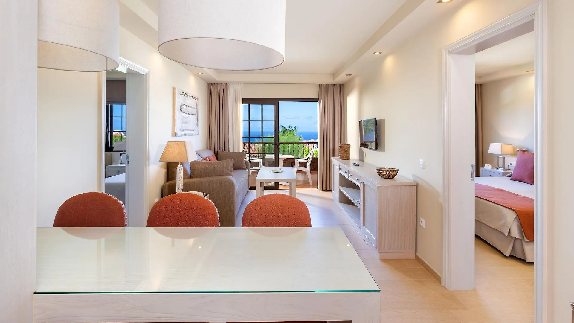 Apartamentos Ambassador 3*, Puerto de la Cruz (Tenerife)