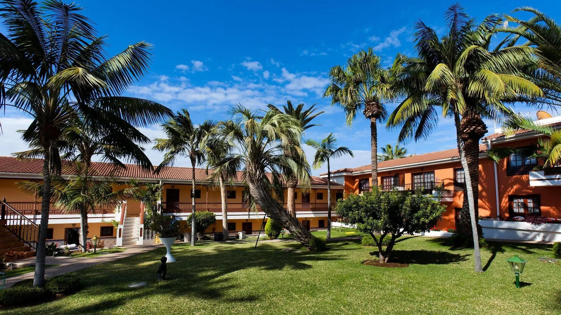 Apartamentos Ambassador Puerto de la Cruz  Spanje